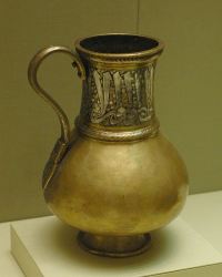 Messingkrug  aus Ägypten vom 14. Jahrhundert